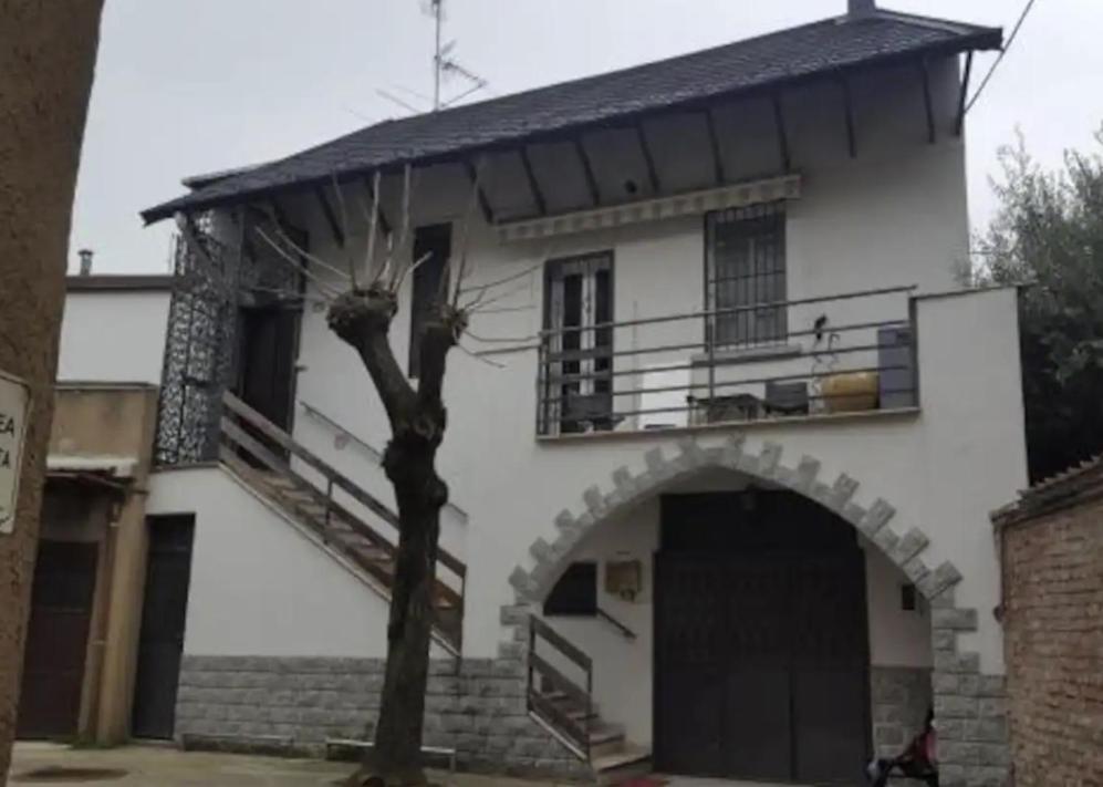 Typical Mountain Mansarda Close To Fiera Rho Milano Mind 페로 외부 사진
